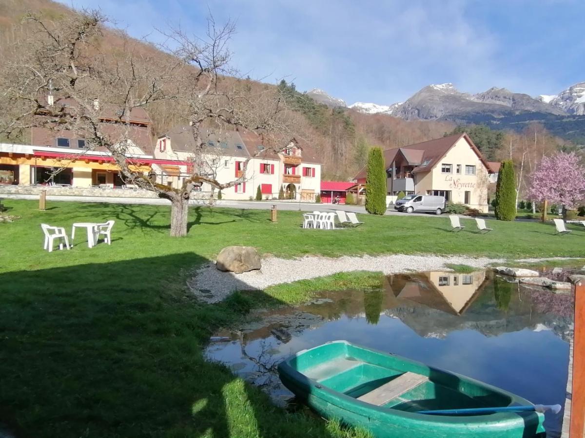 La Neyrette Hotel Saint-Disdier-en-Devoluy Bagian luar foto